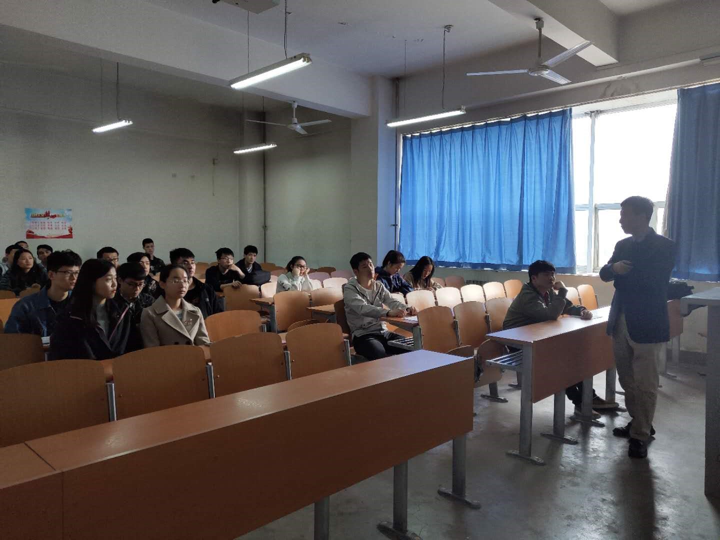 安泰測試成功舉辦2019年應屆大學畢業生招聘會(圖3)