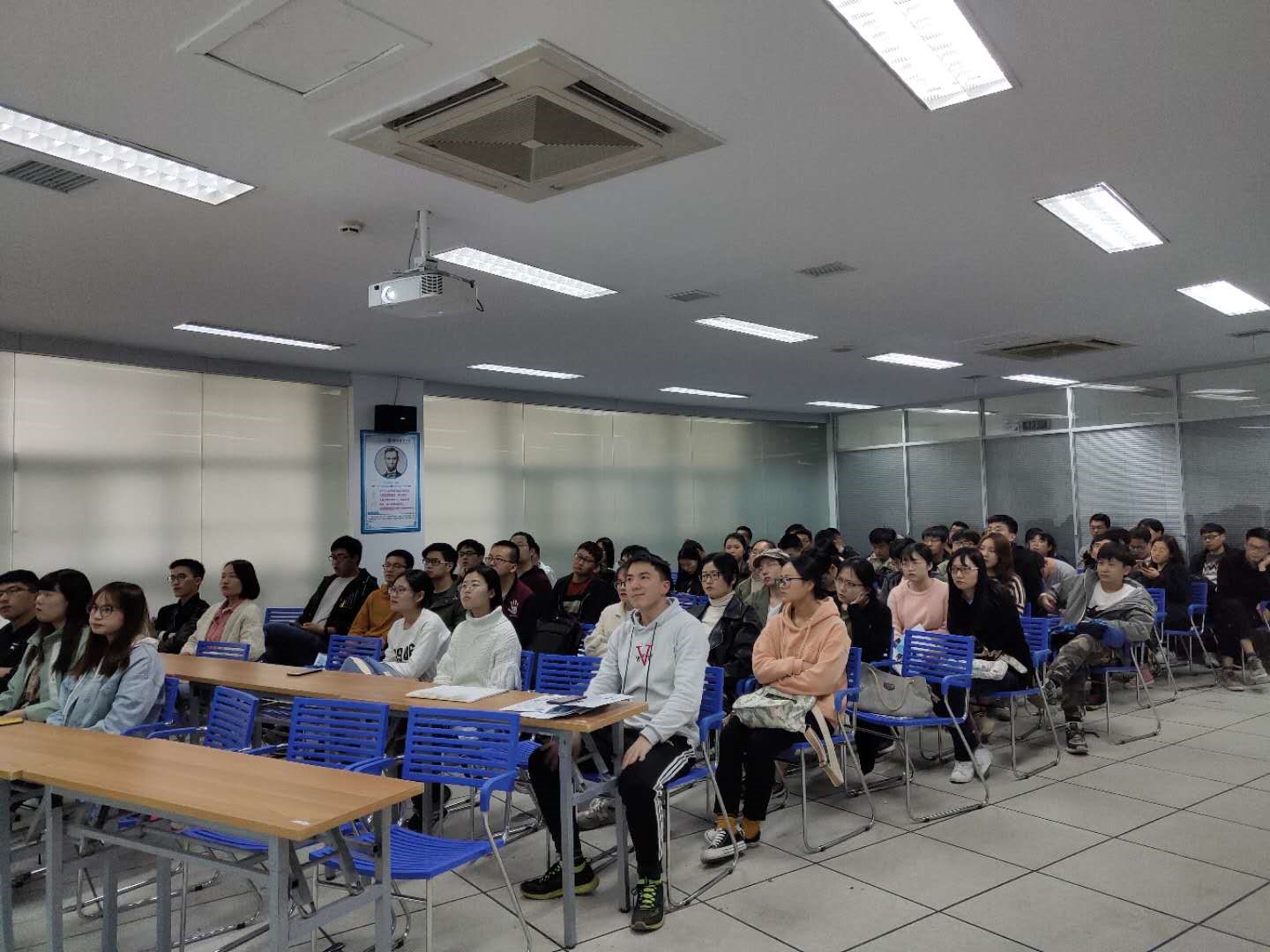 安泰測試成功舉辦2019年應屆大學畢業生招聘會(圖6)